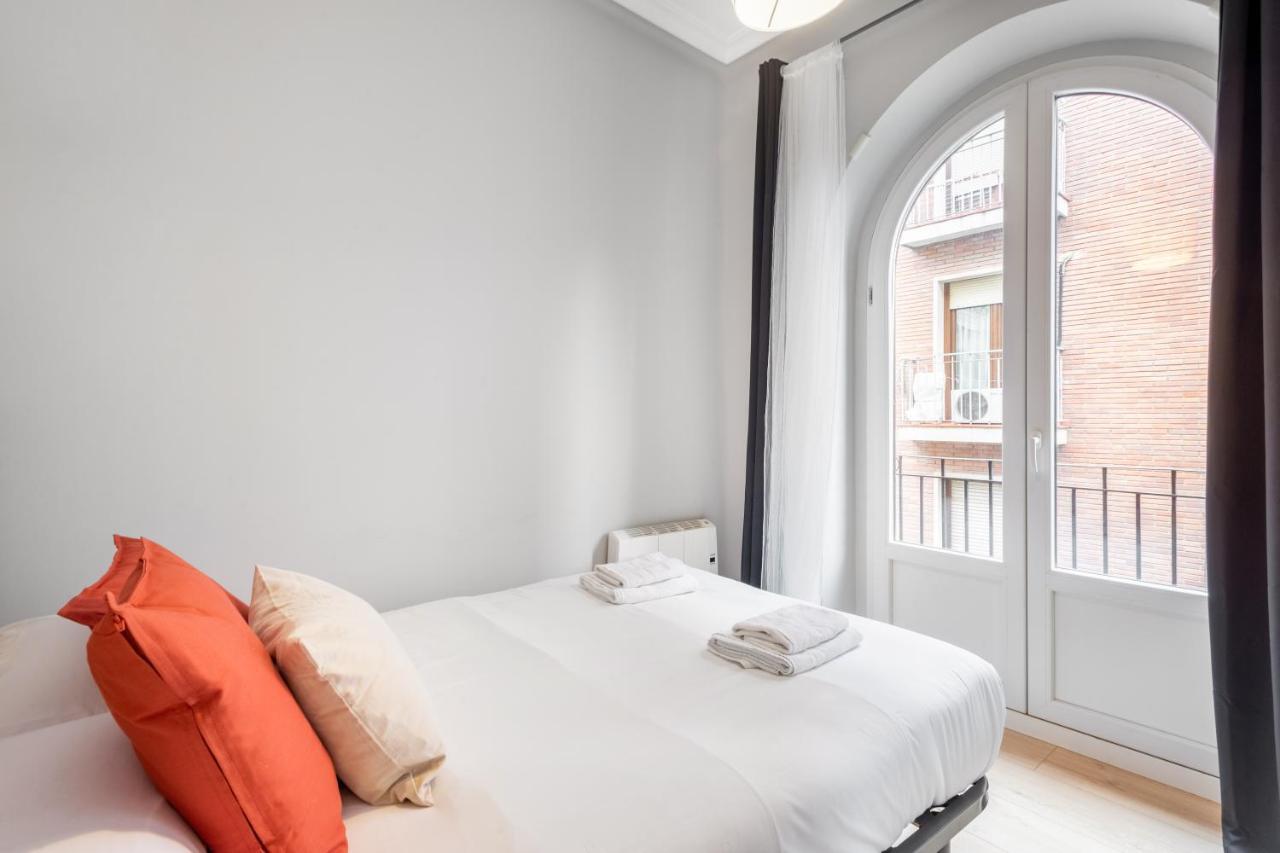 2 Bedrooms 1 Bathroom Furnished - Lavapies - Modern - Mintystay Madrid Exterior photo